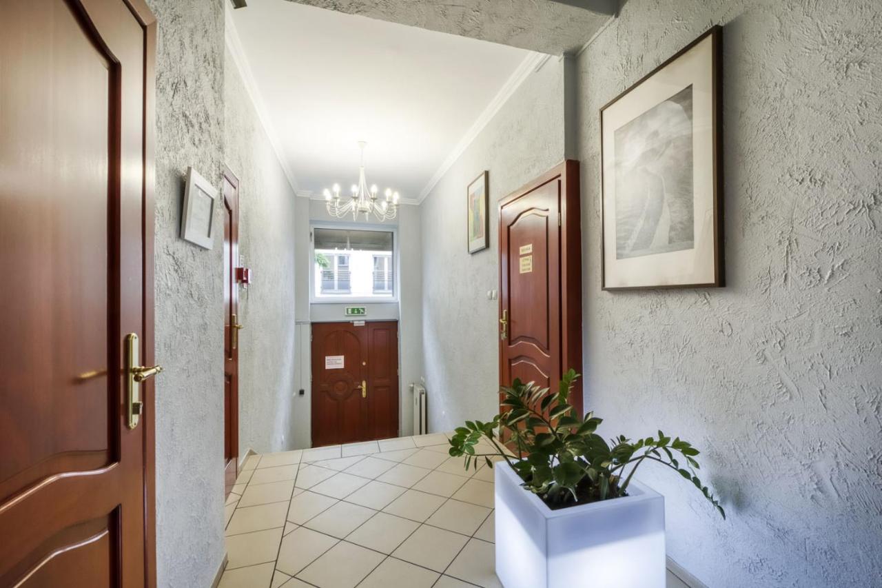 Hostel Krokodyl-Stara Praga وارسو المظهر الخارجي الصورة